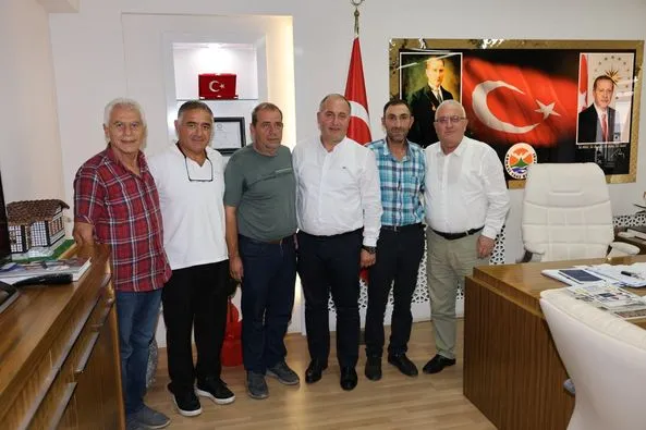 Arhavi Belediyesi, Emekli Olan Personelinin Tazminatını Peşin Ödedi