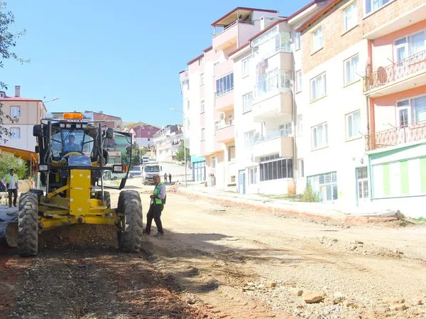 Bayburt’ta Esentepe Mahallesi Yol Yapım Çalışmaları Devam Ediyor