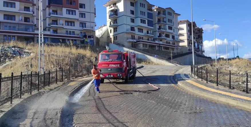 Yusufeli Belediyesi’nden Temizlik Hamlesi: Kaçkar Mahallesi Daha Yaşanabilir Hale Geldi