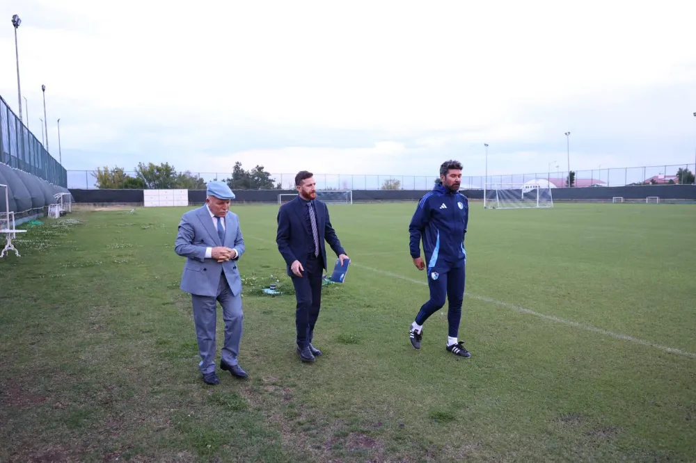 Erzurumspor Antrenmanında Başkan Sekmen’den Moral Desteği