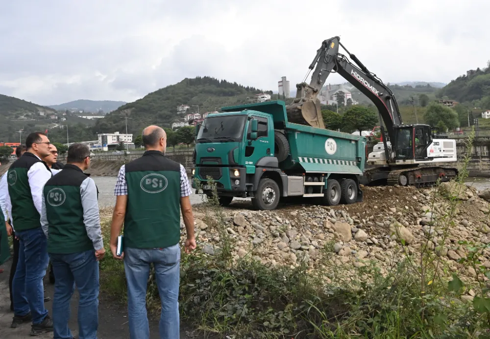 DSİ’den Değirmendere Deresi’nde Kapsamlı Temizlik Operasyonu