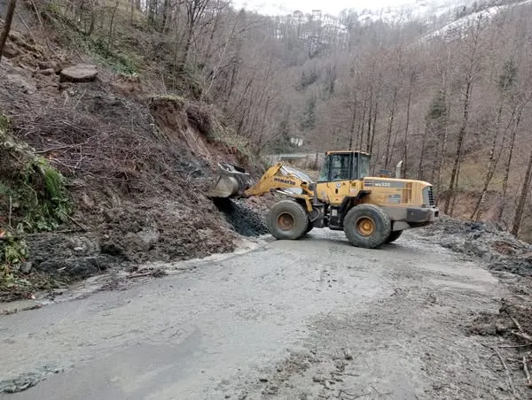 Trabzon Büyükşehir Belediyesi İlçedeki Çalışmalara Devam Ediyor