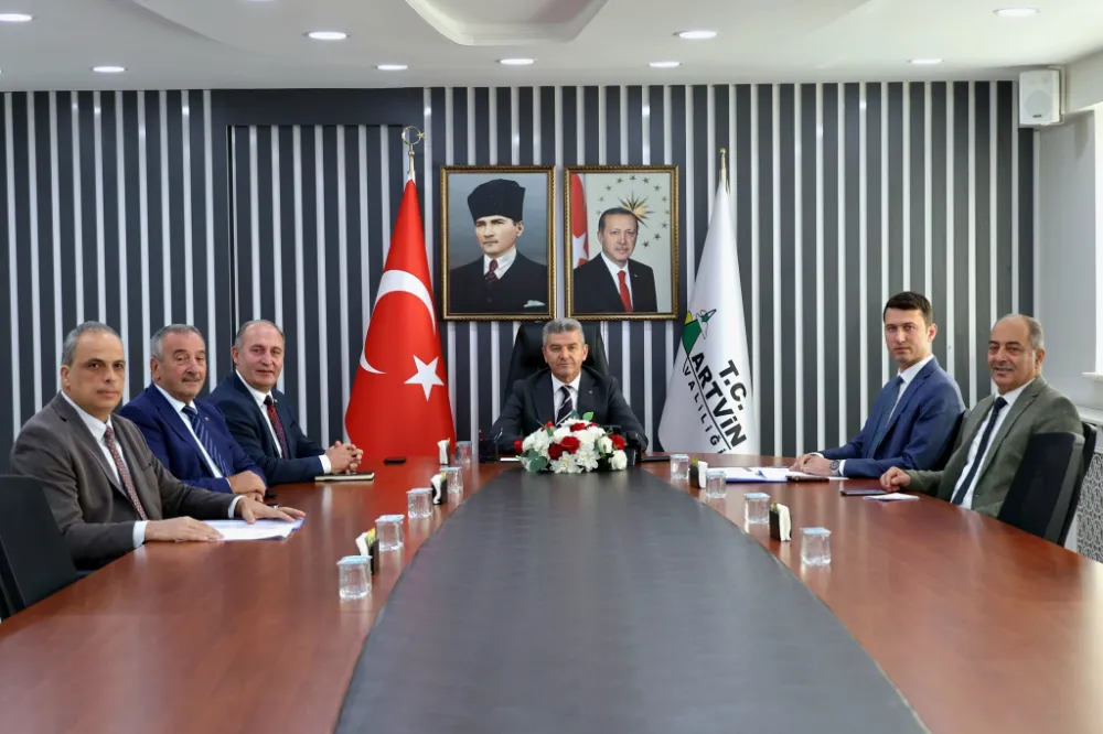 Arhavi OSB Yönetim Kurulu Toplantısı Vali Ergün Başkanlığında Yapıldı