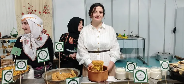 Güneysu Kadın Kooperatifi, Gastro Rize Festivali’nde Yöresel Lezzetleriyle İlgi Odağı Oldu