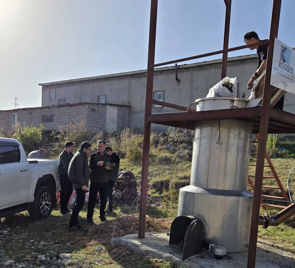 Sarıçam İbrelerinden Sarıçam Yağı Üretimi Denemesi Erzurum’da Başarıyla Gerçekleştirildi