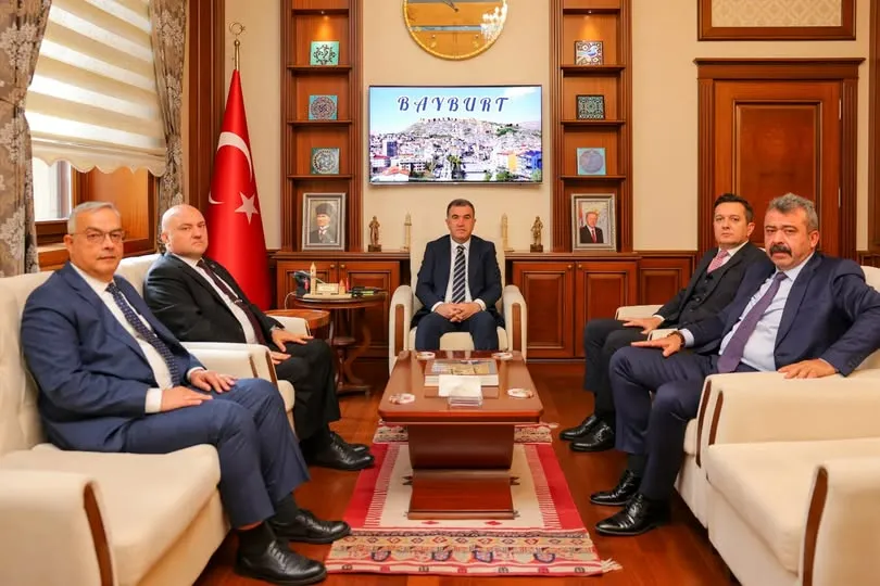 Bayburt Valisi Mustafa Eldivan, Emniyet Genel Müdürlüğü Yetkililerini Makamında Kabul Etti