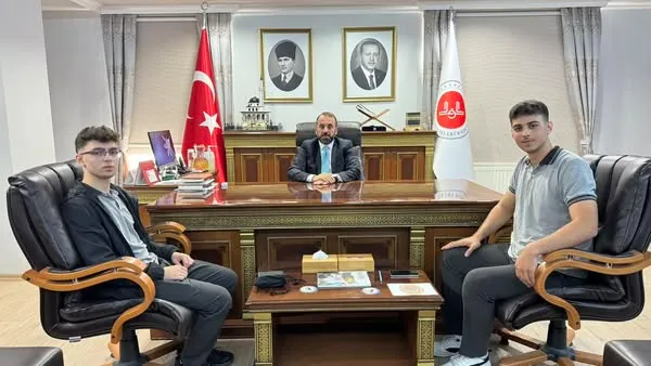 Rize Müftüsü Naci Çakmakçı, İmam Hatipliler Haftası Kapsamında Öğrencilerle Bir Araya Geldi