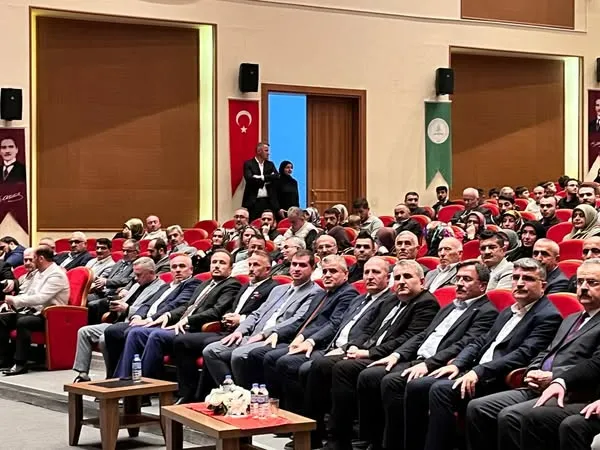 Artvin’de Camiler ve Din Görevlileri Haftası’nda Kur’an-ı Kerim Ziyafeti Programı Düzenlendi