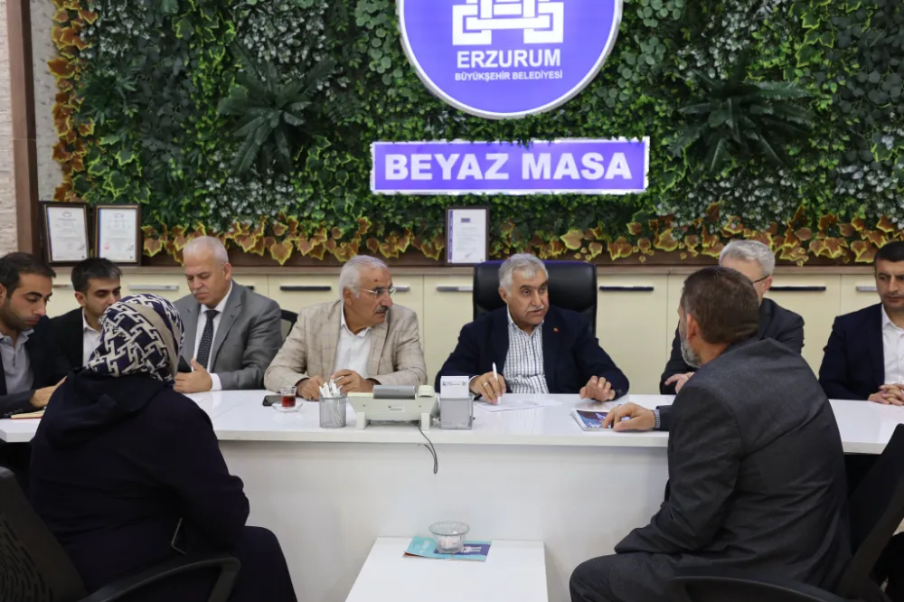 Erzurum Büyükşehir Belediyesi’nden Halk Günü Buluşması Vatandaşların Talepleri Dinlendi