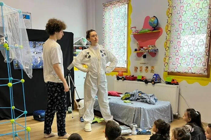 Borçka Uluslararası Tiyatro Festivali’nde Miniklere Özel Gösteri: Galaksi Yolcusu Kalmasın
