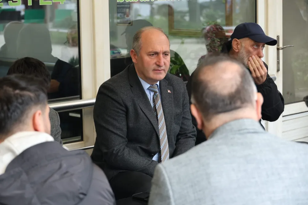 Başkan Turgay Ataselim, Hasret Çay Ocağı’nda Vatandaşlarla Buluştu