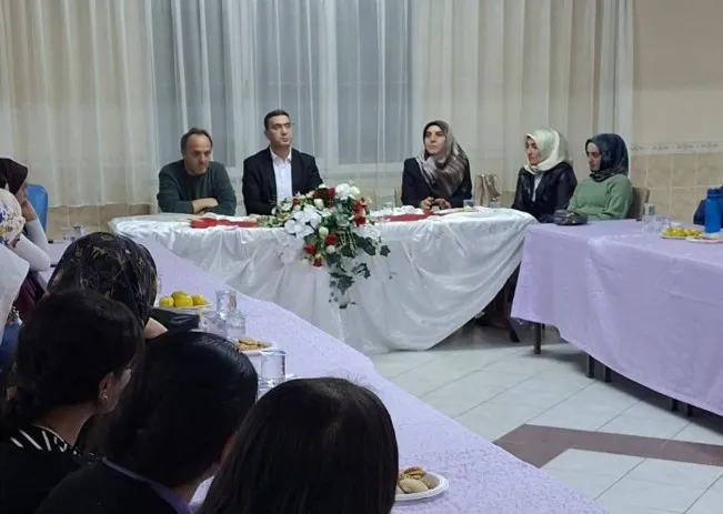 Oltu’da Yeni Öğrencilerle Tanışma Programı Düzenlendi