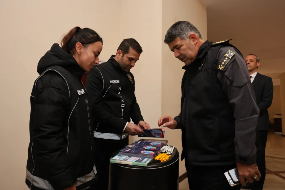 Erzurum Emniyet Müdürü Karaburun, Atatürk Üniversitesi’nde öğrencilerle buluştu