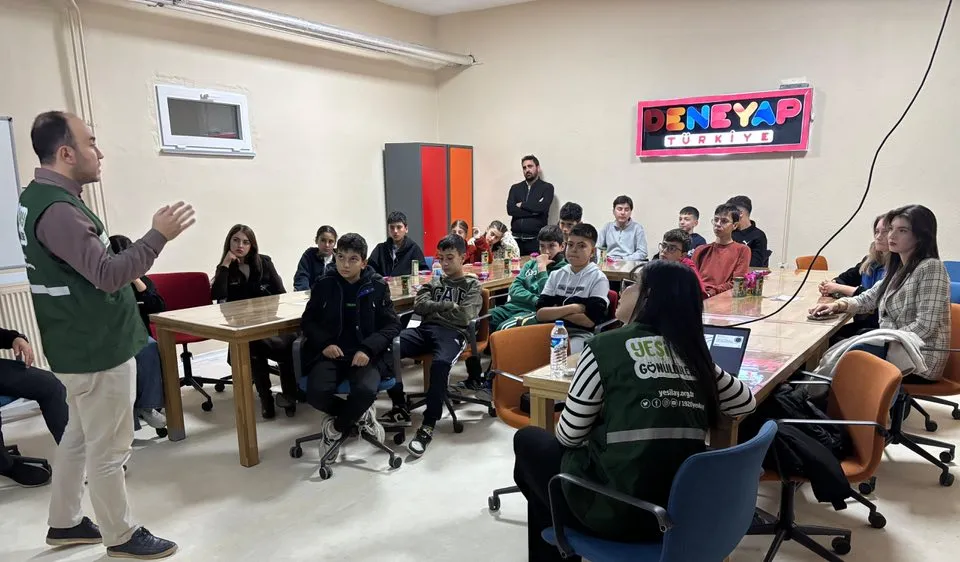 Gençler Bağımlılıklardan Uzak, Sağlıklı Yaşamı Konuştu