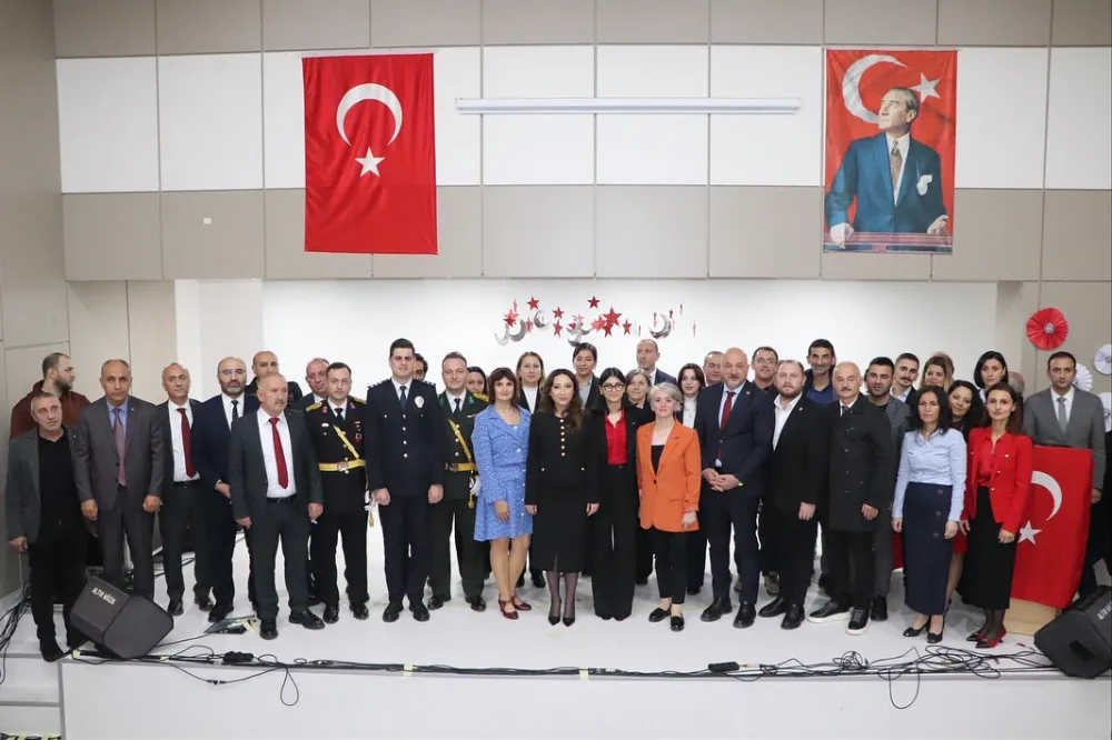 Kemalpaşa’da Cumhuriyet’in 102. Yılı Büyük Bir Coşkuyla Kutlandı