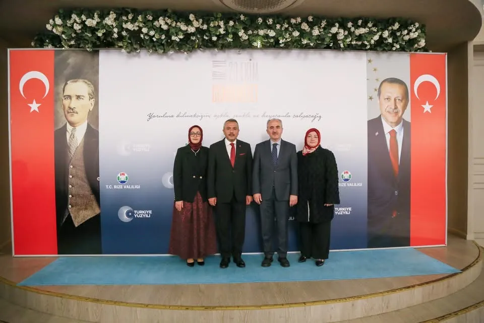 Rize Belediye Başkanı Rahmi Metin Cumhuriyet Bayramı Resepsiyonuna Katıldı