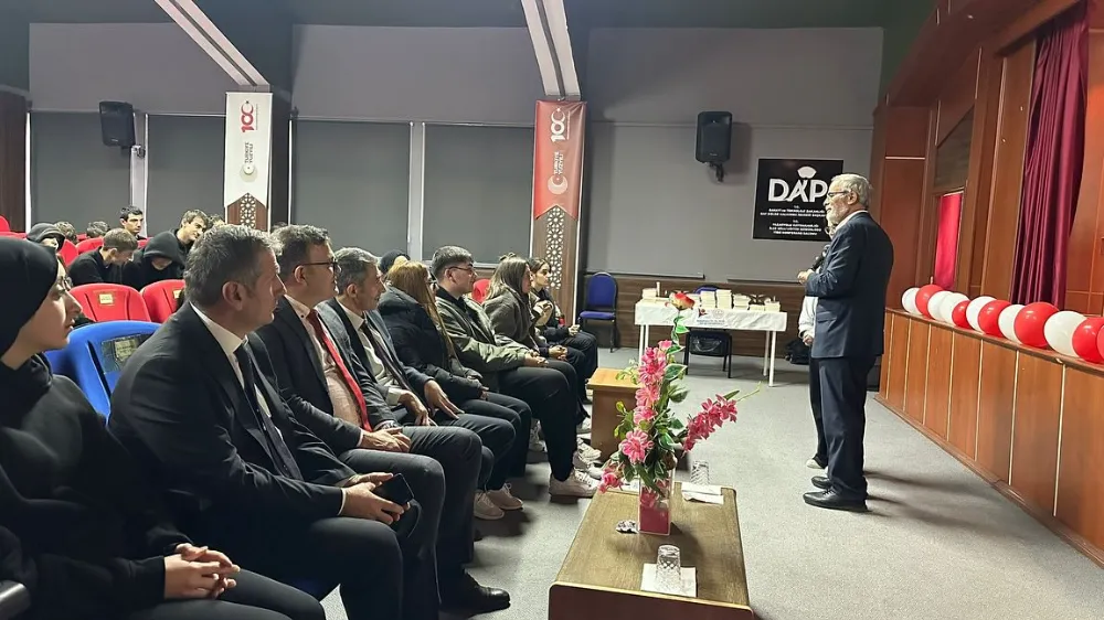 Eğitimci Yazar Ali Erkan Kavaklı, Pazaryolulu Öğrencilerle Buluştu