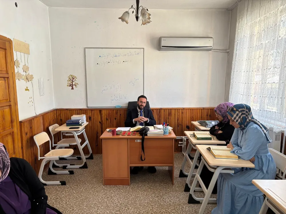 İlçe Müftüsü İbrahim Burak Kızılkaya’dan Kur’an Kursu Öğrencilerine Ziyaret