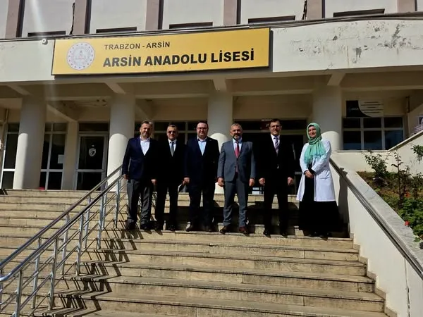 Arsin Belediye Başkanı Hamza Bilgin’den Okul Ziyaretleri Eğitime Destek Sürdürülüyor