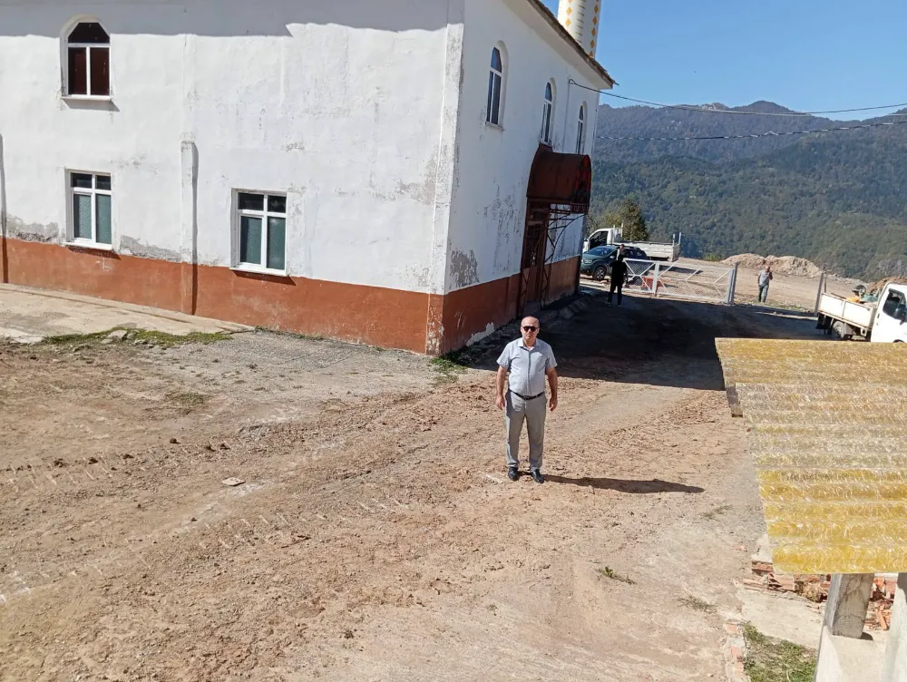 Damar 72 Evler Mahallesi Camii Etrafı Çitle Çevriliyor