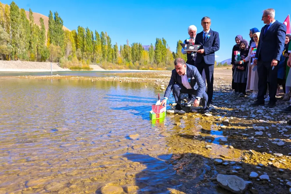Bayburt’ta Öğrencilerden Filistin’e Destek: Sumud Gemisi Çoruh Nehri’nde