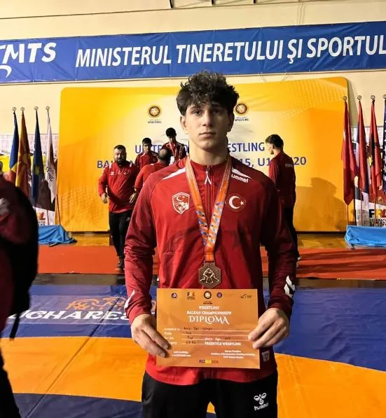 İlin Gururu İsmet Anıl YAZ, Balkan Şampiyonası’nda Bronz Madalya Kazandı