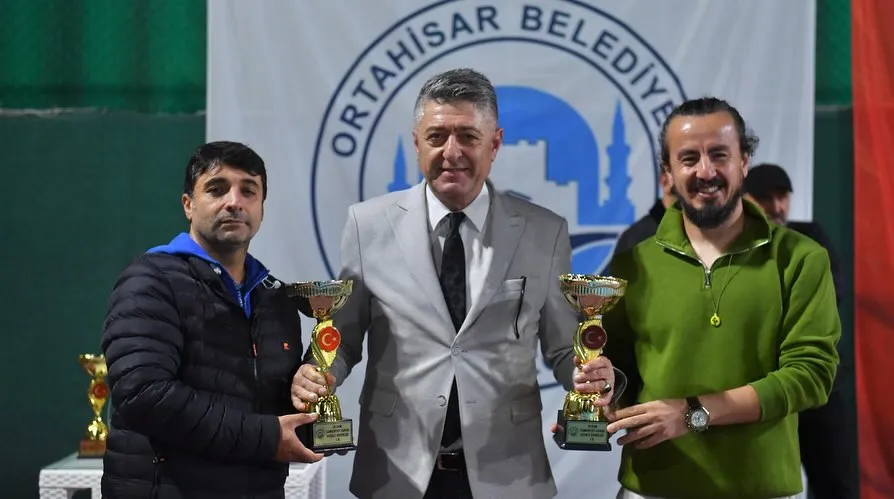 Cumhuriyet’in 102. Yılı Coşkusunu Kortta Kutladılar!