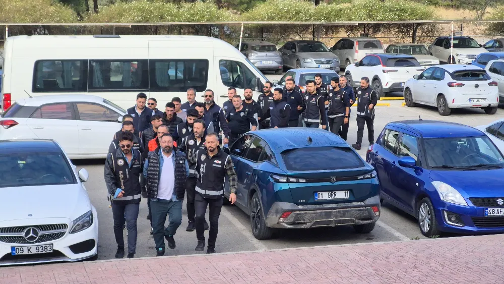 Suç örgütü operasyonunda 10 gözaltı