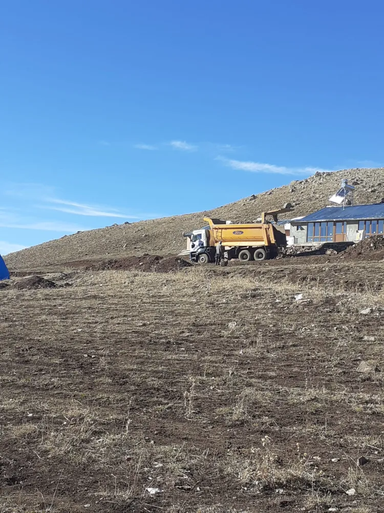 Çat Belediyesi Taşağıl Mahallesi’nde Yol Çalışmalarını Tamamladı