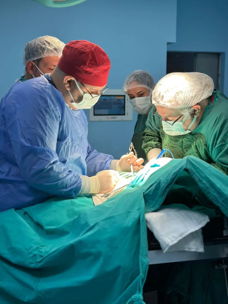 Derecik Devlet Hastanesinde ilk guatr ameliyatı başarıyla gerçekleştirildi