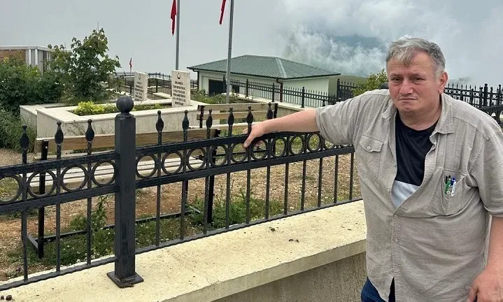 Rizeli Duayen Gazeteci İlyas Gür, Yıllar Sonra CHP’den Ayrıldı