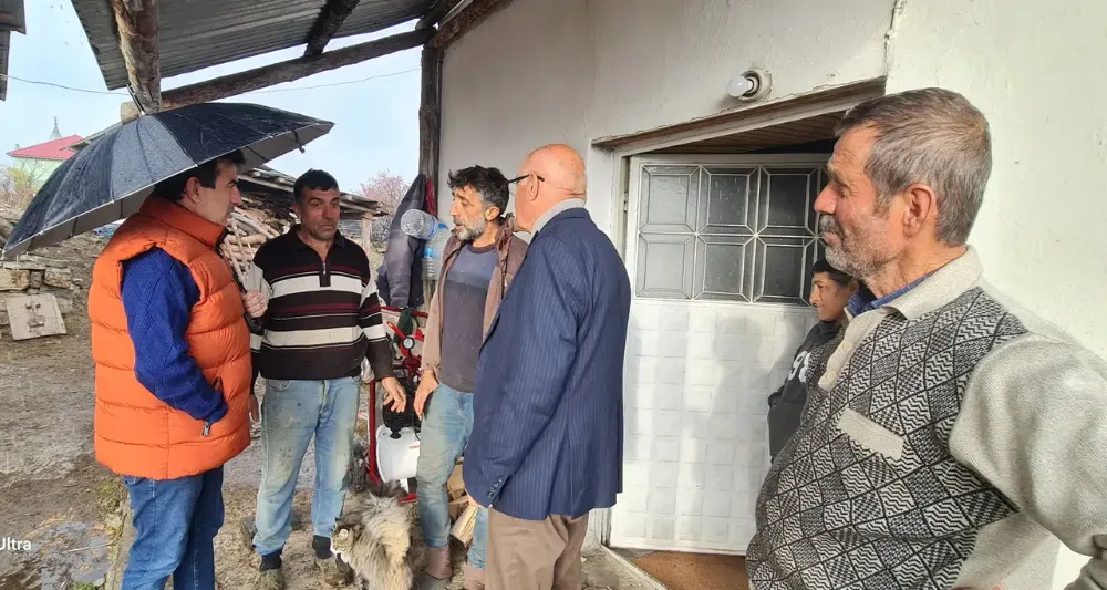 İspir Belediye Başkanı Ahmet Coşkun Çamlıkaya Bölgesinde Aile Ziyaretleri Gerçekleştirdi