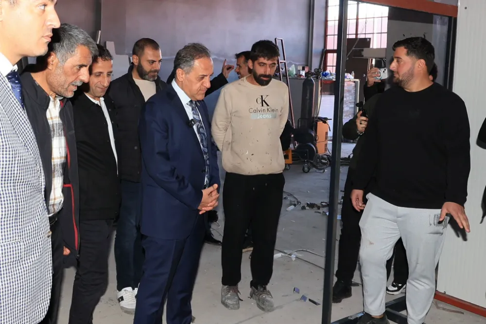 Vali Usta, asfalt çalışmalarını inceledi