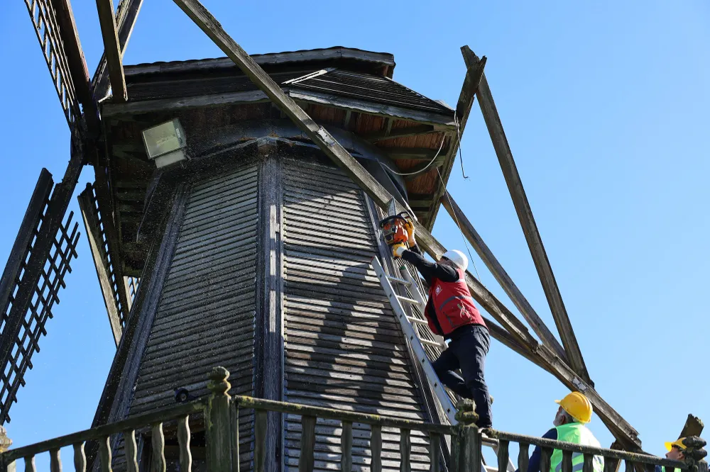 Tarihi Çark ve Yel Değirmeni’nde restore çalışmaları başladı