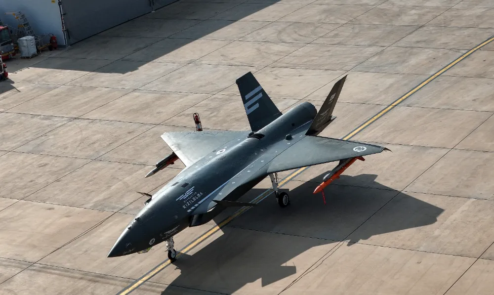 Bayraktar KIZILELMA Gökdoğan füzesi ile buluştu o anları İHA görüntülendi