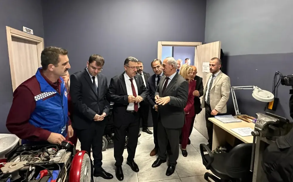 Trabzon Büyükşehir Belediyesi Engelsiz Taksi Filosuna İkinci Aracı Ekledi