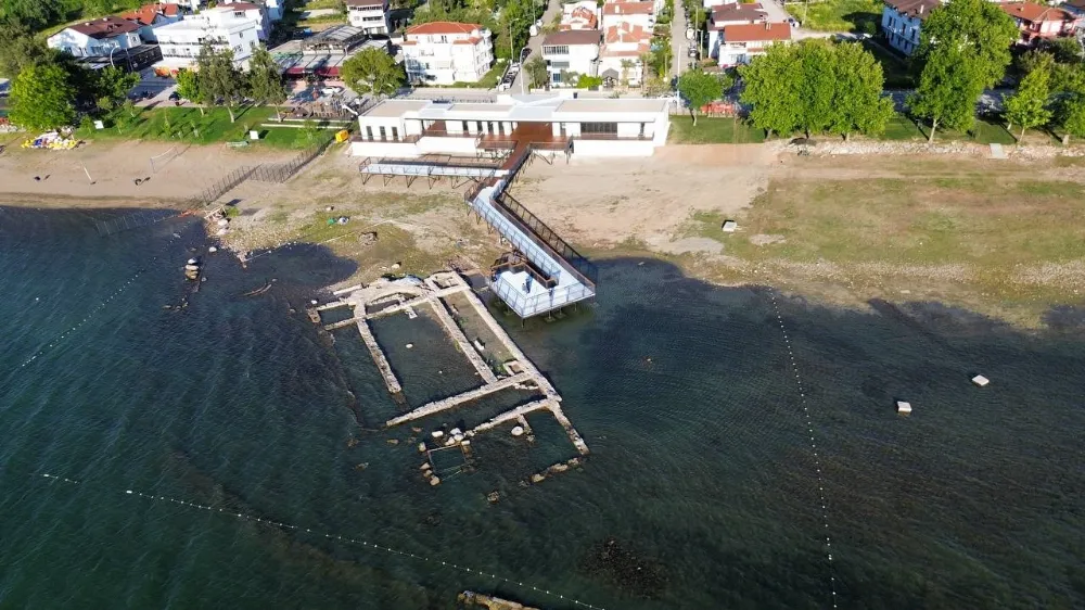 Bazilikada 2 bin yıllık beddua görenleri hayrete düşürdü