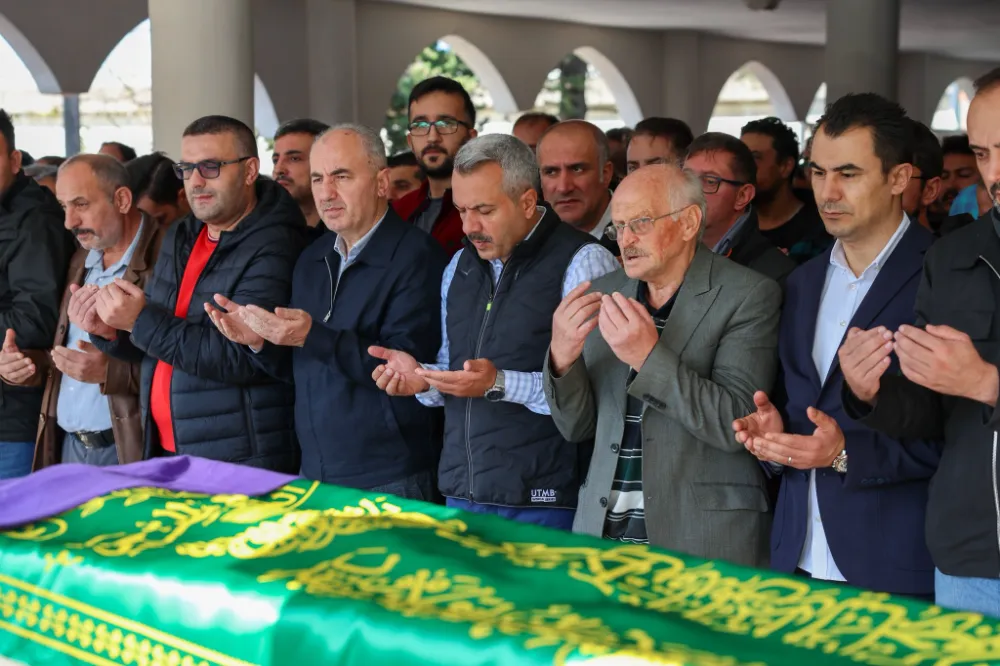 Rize, Sağlık Camiasını Yasa Boğdu: Nazmiye Demirel Son Yolculuğuna Uğurlandı