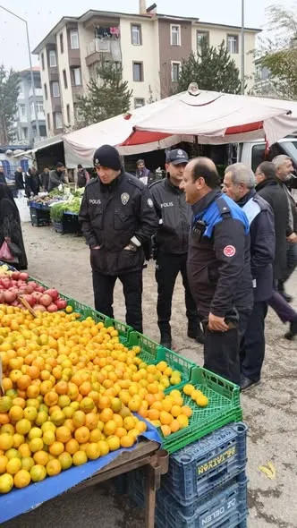 Aziziye’de Zabıta ve Polis İş Birliğiyle Semt Pazarı Denetlendi