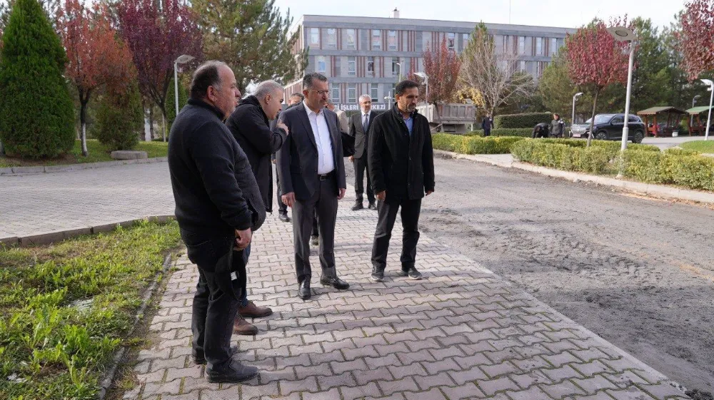 Rektör Kırışık, kampüs ve öğrenci ihtiyaçlarını yerinde gözlemledi