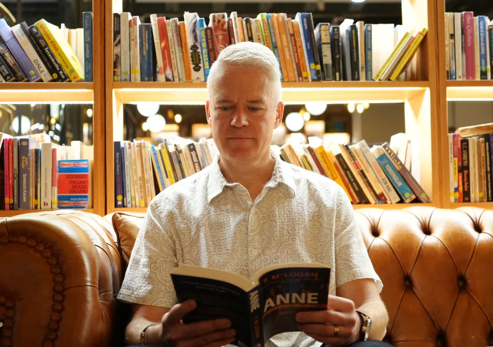 İngiliz yazar T.M. Logan, İstanbul