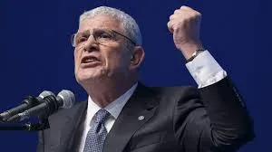 İYİ Parti Trabzon Kongresi Coşkuyla Başladı, Sandıkta Düşük Katılım Dikkat Çekti