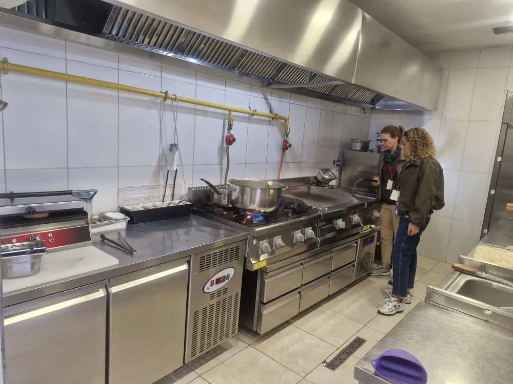 Trabzon’da 550 İşletmeye Gıda Denetimi: 6 İşletmeye Ceza, Gece Kontrolleri Yolda