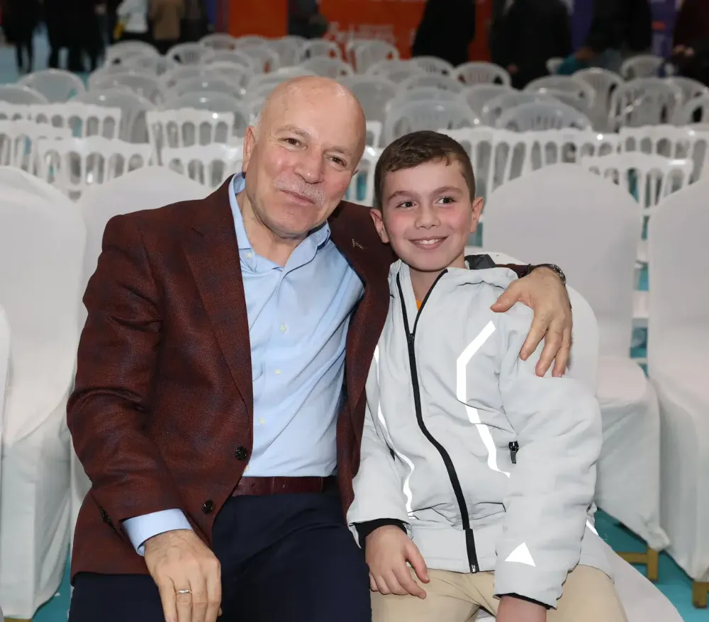 Erzurum’da Doğu Anadolu 7. Kitap Fuarı: Gençler Kitaplarla Buluştu