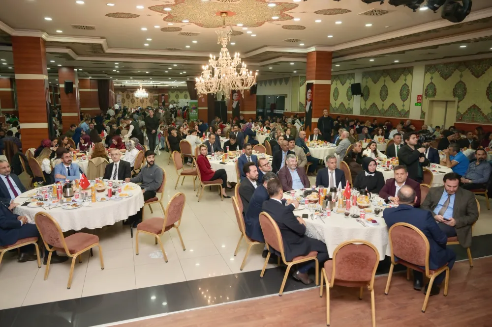 Esenyurt Belediyesi’nden öğretmenler Günü’ne özel yemek programı