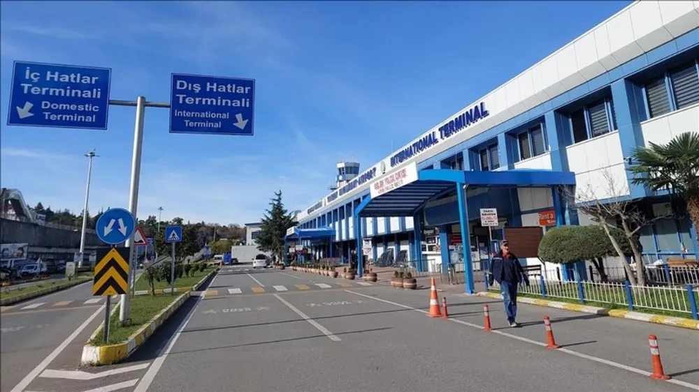 Trabzon Havalimanı’nda Unutulan 1143 Eşya Açık Artırmayla Satışa Çıkıyor