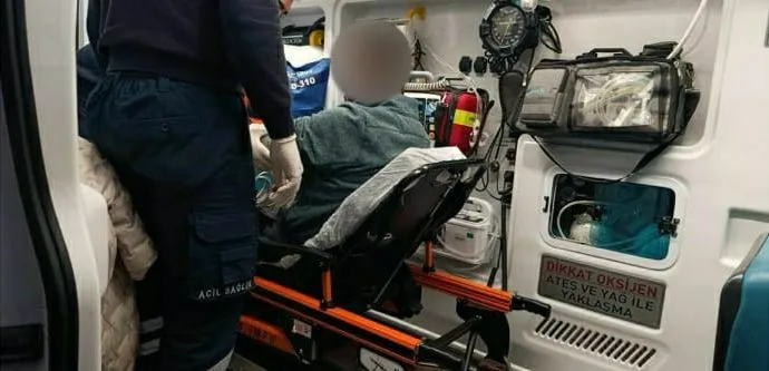 Ayvalık açıklarında rahatsızlanan şahıs sahil güvenlik tarafından tahliye edildi