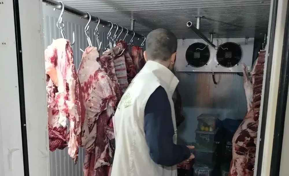 Arsin’de Kasap ve Şarküterilere Sıkı Gıda Denetimi