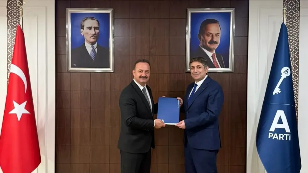 Trabzonlu Psikiyatri Uzmanı Dr. Mehmet İrfan Coşkun, Anahtar Parti’ye Katıldı