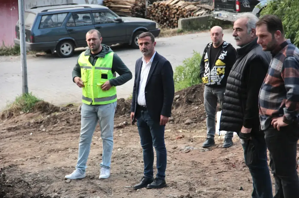 Hopa Belediyesi Şehir Genelinde Çalışmalarını Sürdürüyor